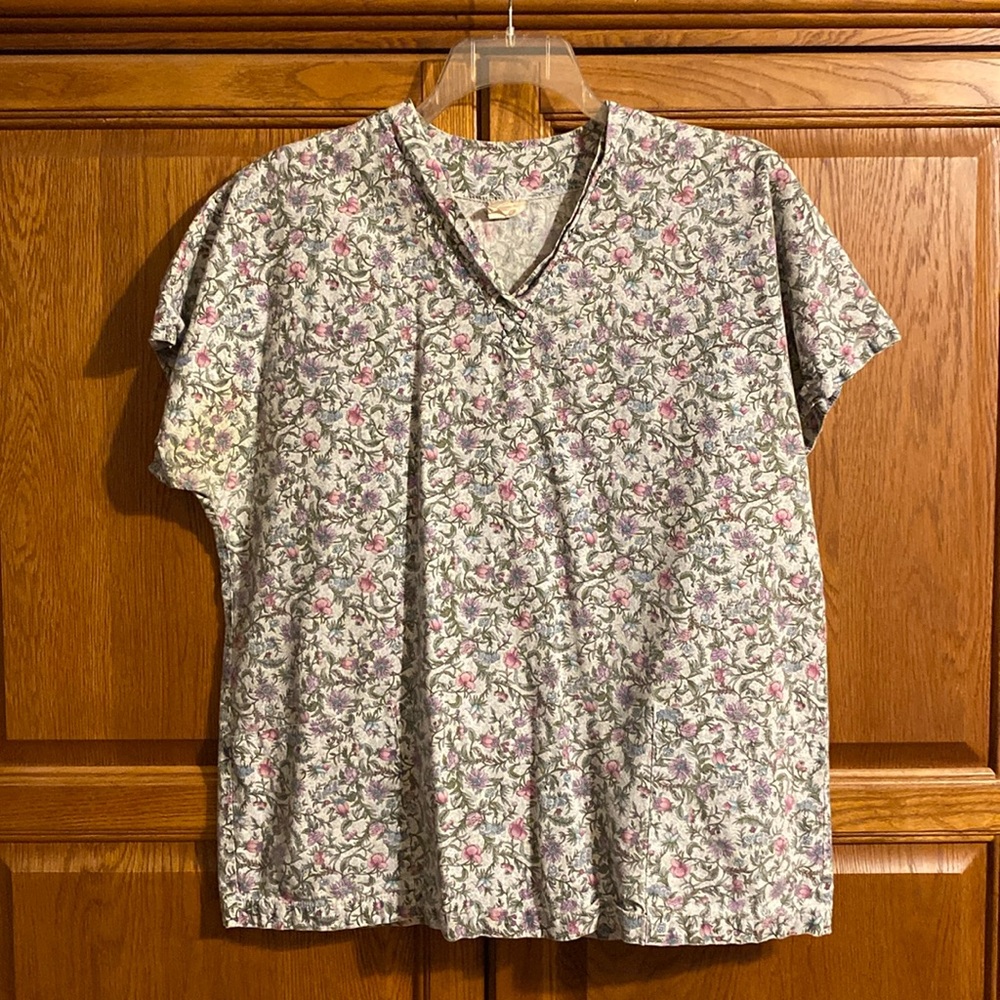 Cotton Club Scrub top. Good condition.